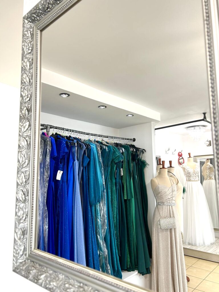 74235229-a2a3-442b-8b9a-36ad7a4baef3